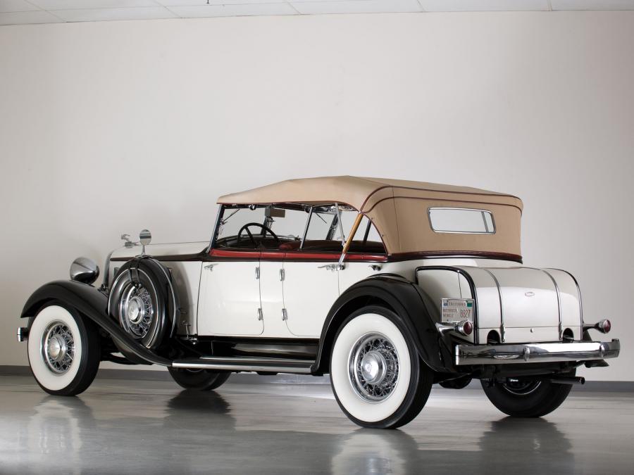  Chrysler Custom Imperial Dual Cowl Phaeton by LeBaron 1933 года  (фото 9 из 30)